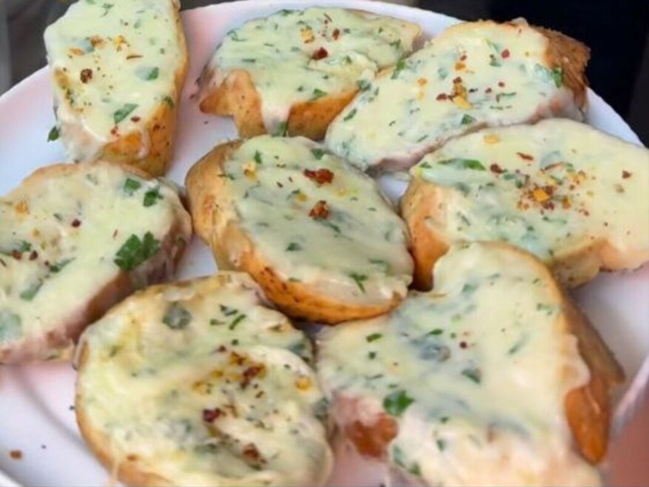 Для начинки возьмите любимый сыр