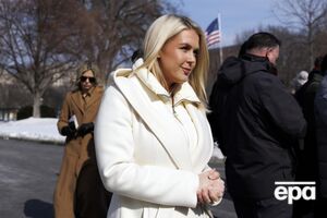 Ливитт назвала трехсторонние переговоры "историческими"