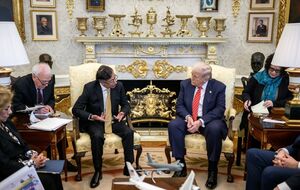 Трамп встретился с Петро