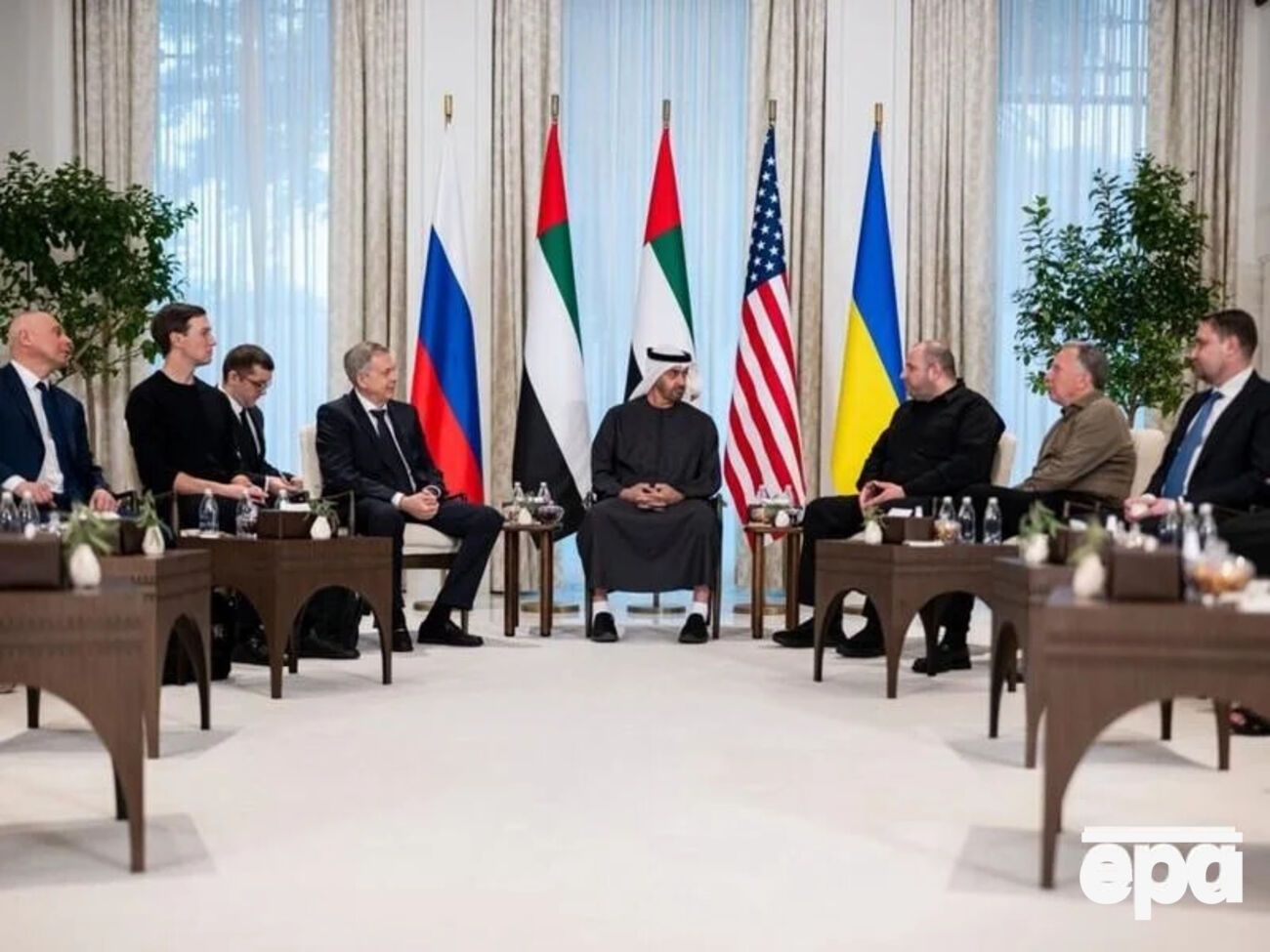 Сегодня переговоры в Абу-Даби продолжатся