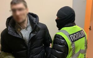 Поліція: Автомобіль підозрюваного було припарковано з порушенням ПДР на одній із центральних вулиць Печерського району