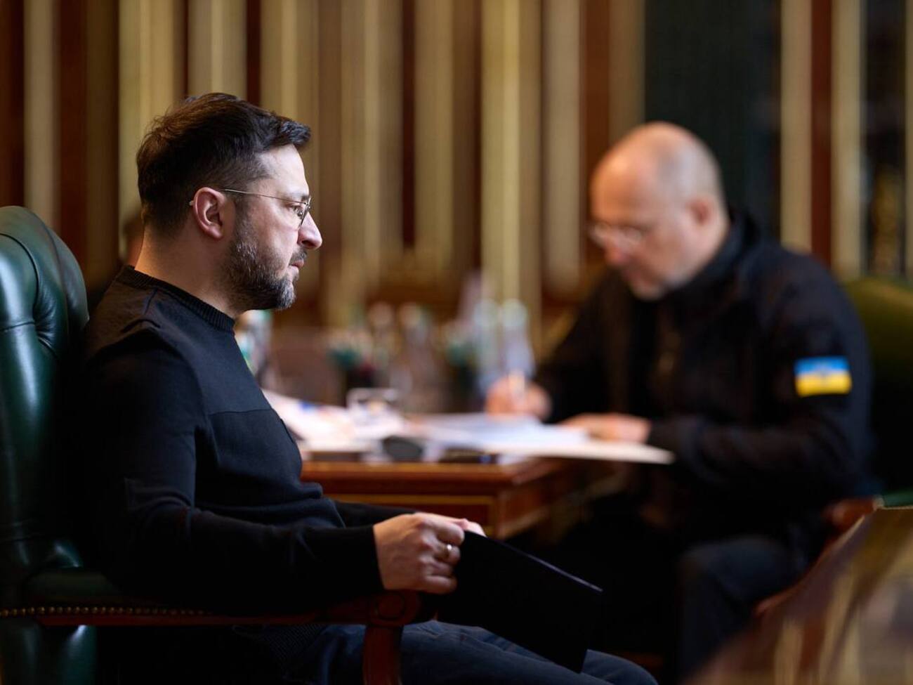 В Киеве более 1,1 тыс. многоквартирных домов до сих пор без тепла, заявил Зеленский