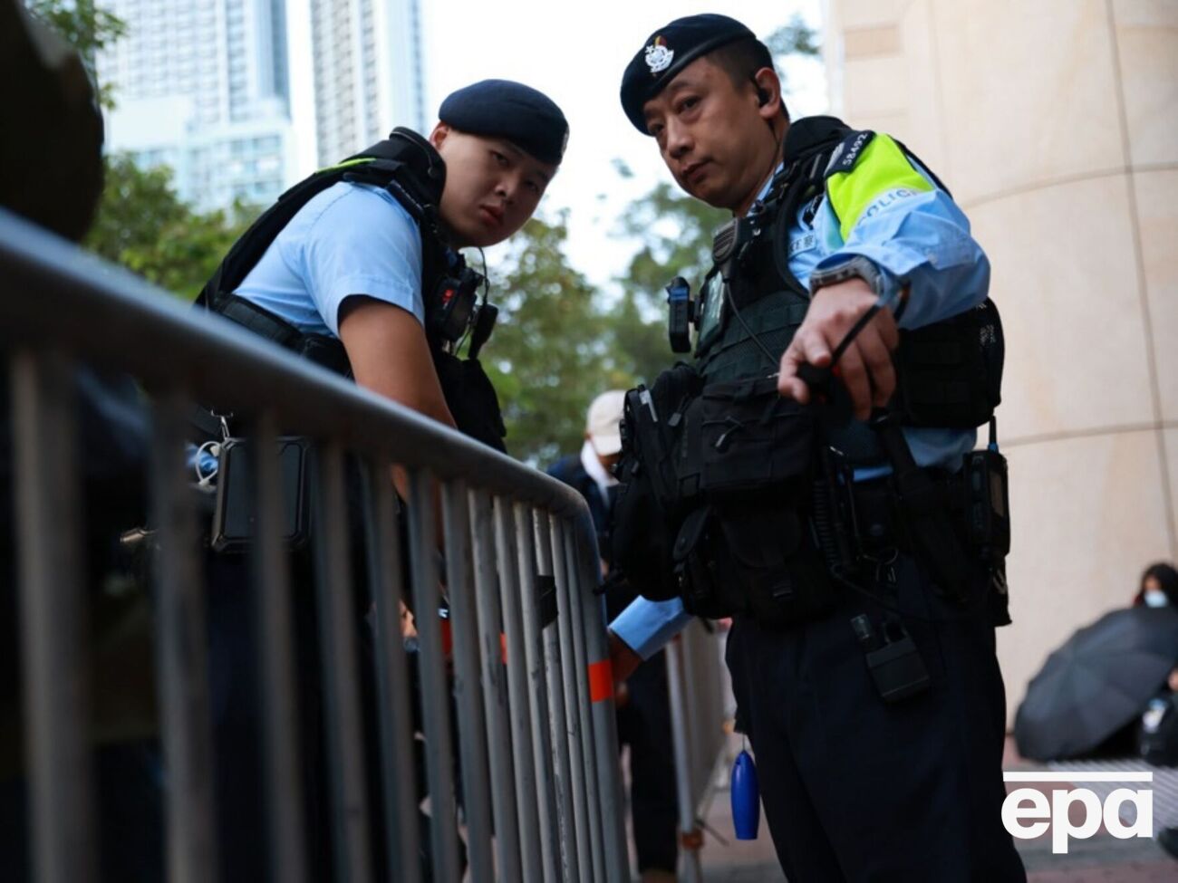 Китайські поліцейські затримали Лю Ху під час його поїздки до вокзалу. Того самого дня затримали й Ву Їнцзяо