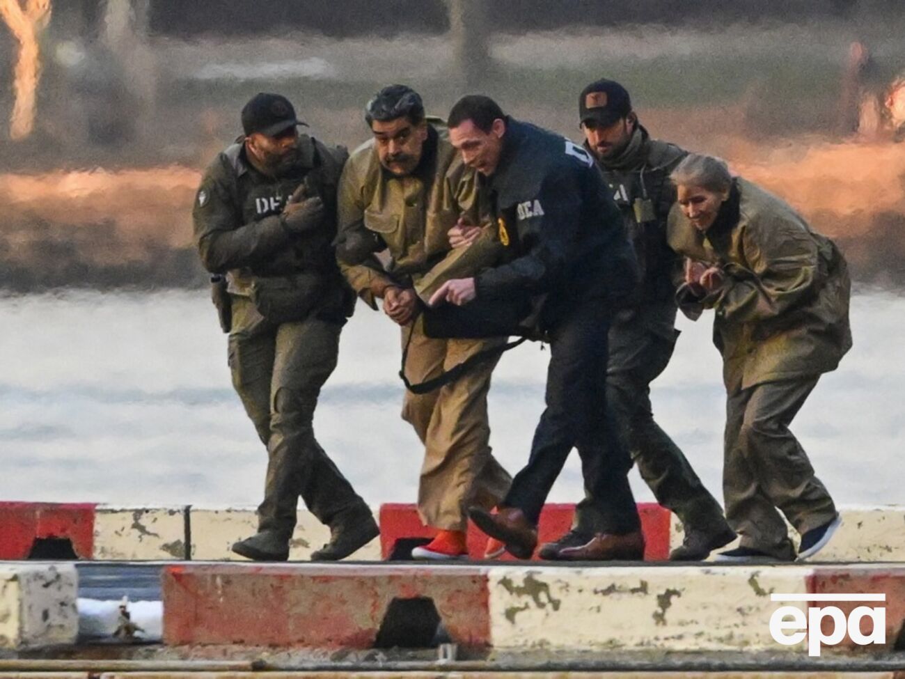 Мадуро и его супруга предстали перед судом в США