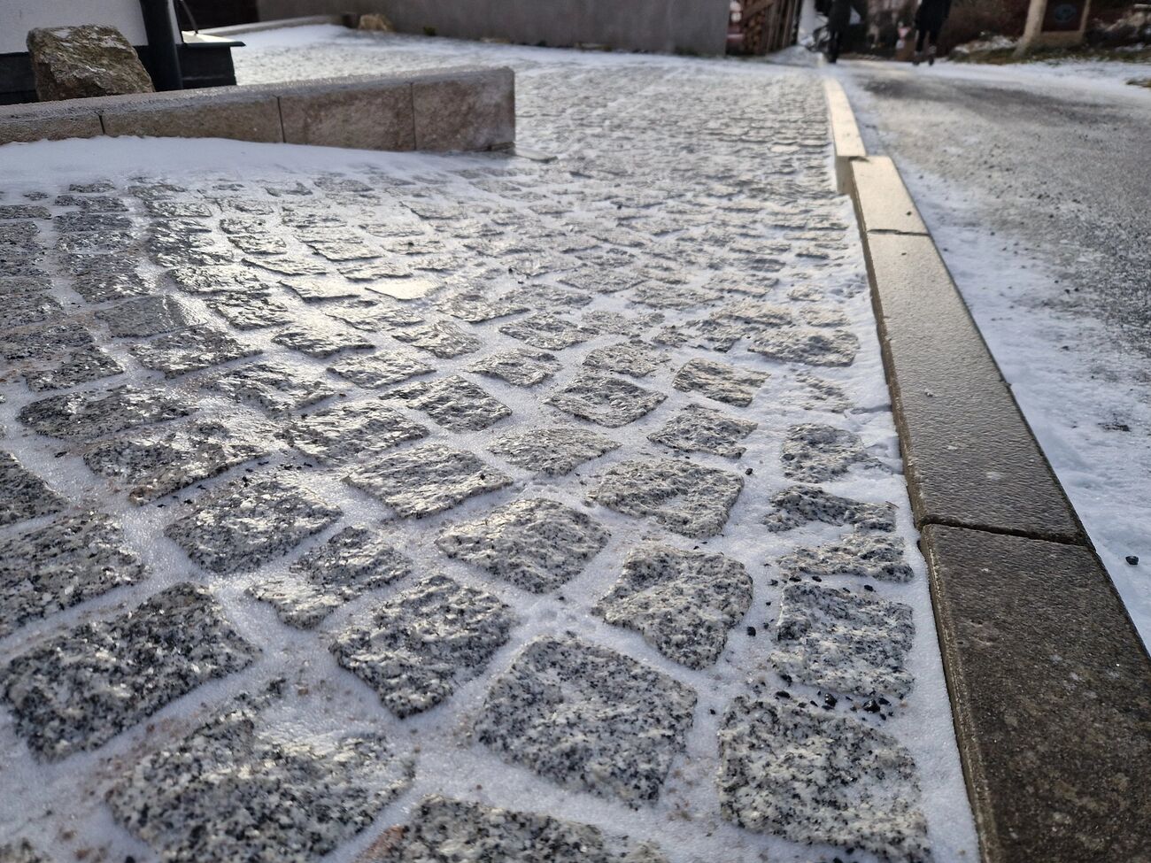 Лід можна розтопити простим саморобним розчином