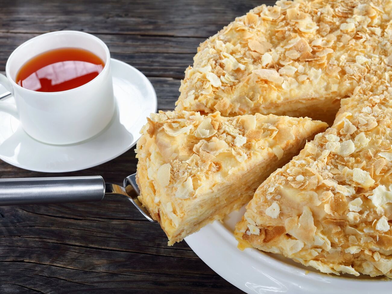 Торт должен настояться перед подачей