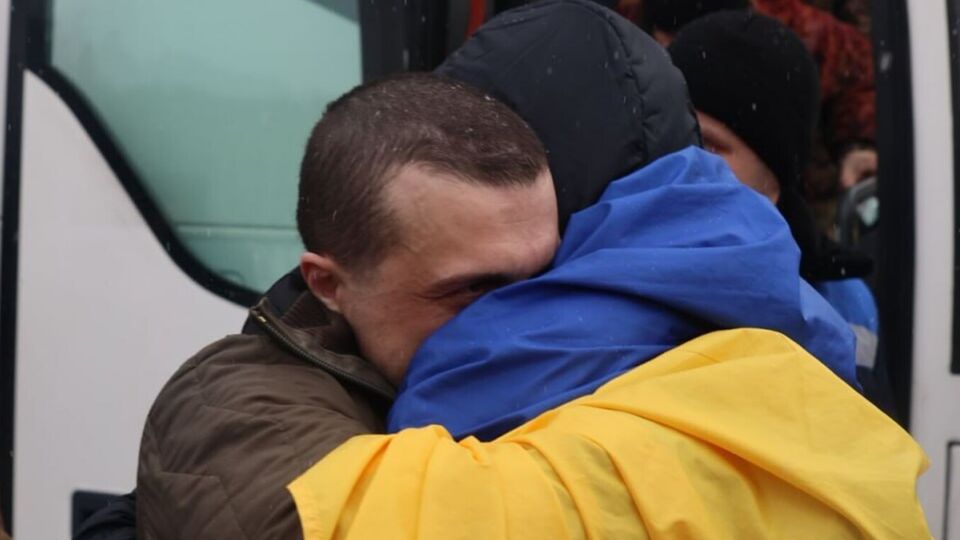 Під час 71-го обміну полоненими з Росією додому повернулися 150 військових і семеро цивільних українців