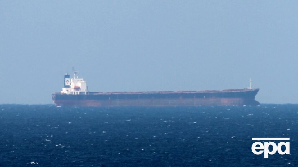 Команды танкеров отданы под суд, сообщили в КСИР