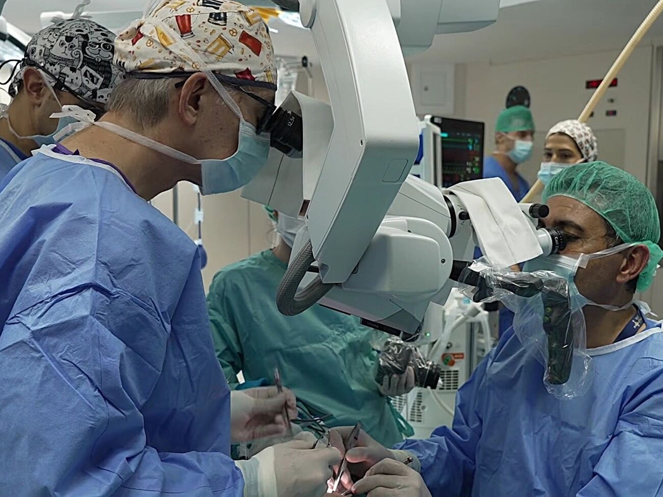 Реципиентке провели трансплантацию типа I – центральной части лица после некроза тканей, вызванного тяжелой бактериальной инфекцией