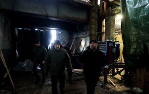 Шмыгаль посетил в Харькове энергообъекты, поврежденные в результате российских атак