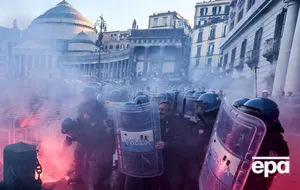 За словами глави МВС, реформи спрямовані на боротьбу зі зростанням "організованої агресії" під час політичних протестів