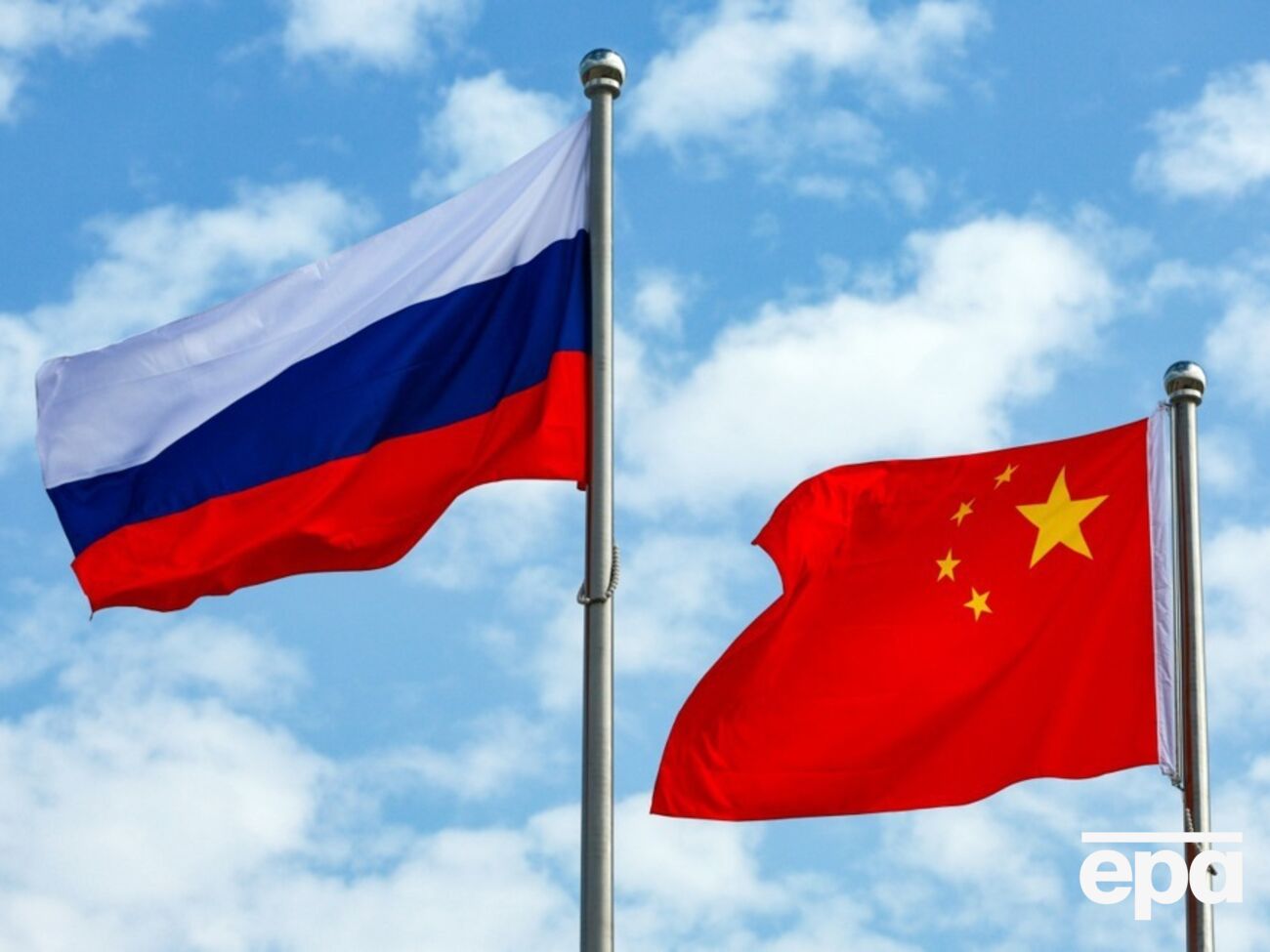 Китай массово инвестировал в РФ только в 2022 году, отметили в СВР Украины