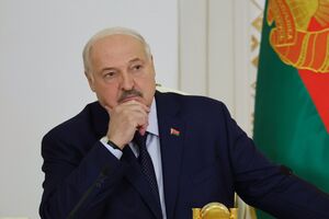 Лукашенко признал, что "в куреве слабо разбирается"