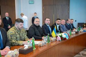Делегация Украины провела несколько встреч с американской в Майами, а потом в ОАЭ