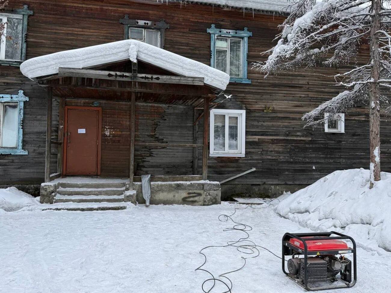 Девятые сутки в российском городе нет света