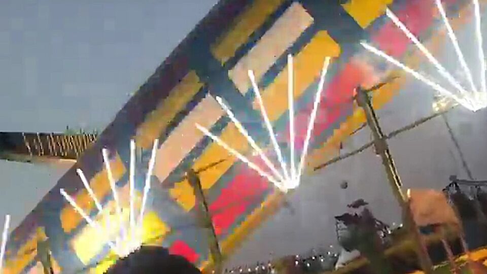 В момент падения на аттракционе было примерно 20 человек