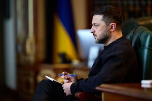 Украина усиливает санкции после массированной атаки РФ, сообщил Зеленский