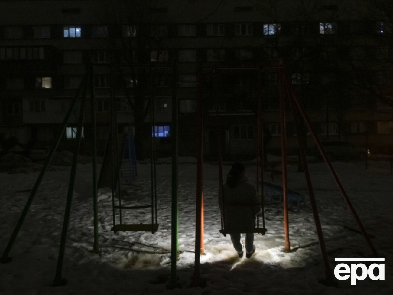 У більшості регіонів досі діють екстрені вимкнення світла