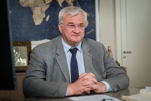 Решение любой страны признать суверенитет РФ над Крымом или Донбассом будет недействительным, заявил глава МИД