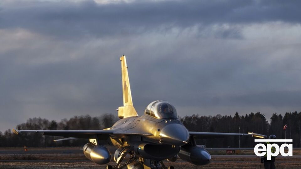 Снег и низкая видимость ограничивают работу истребителей F-16 и Mirage