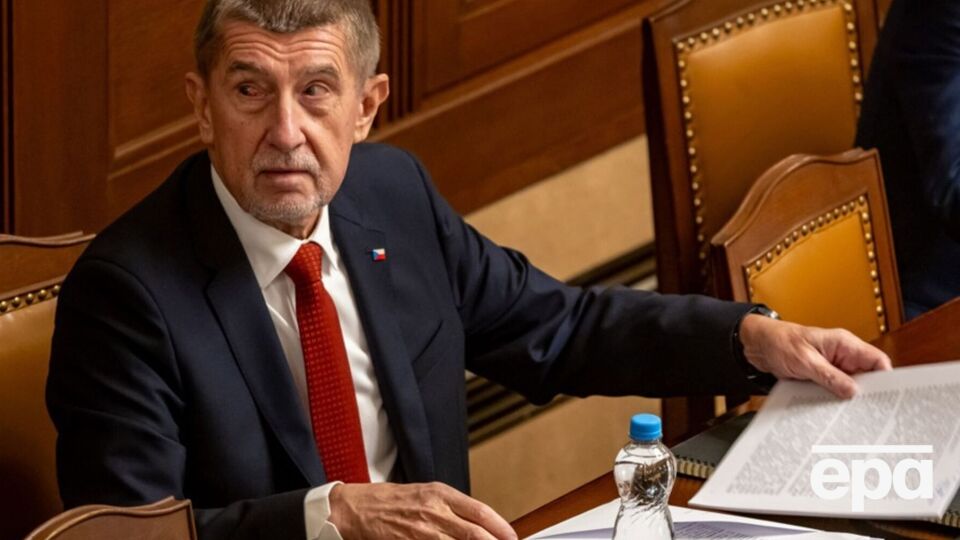 Бабиш призвал защищать детей от вредных соцсетей