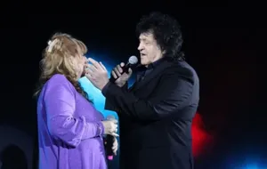 Сандулеса была третьей женой Бобула