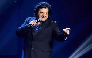 Бобул розлучився із Сандулесою 2002 року, а з нинішньою дружиною познайомився 1997-го