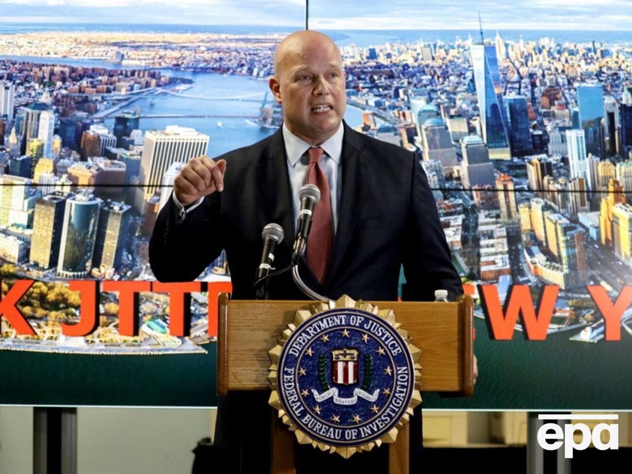 Уитакер: Установление конкретных сроков для мирного соглашения очень опасно