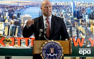 Уитакер: Установление конкретных сроков для мирного соглашения очень опасно