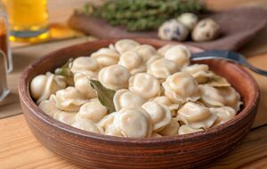 Для теста по этому рецепту понадобится всего пять ингредиентов