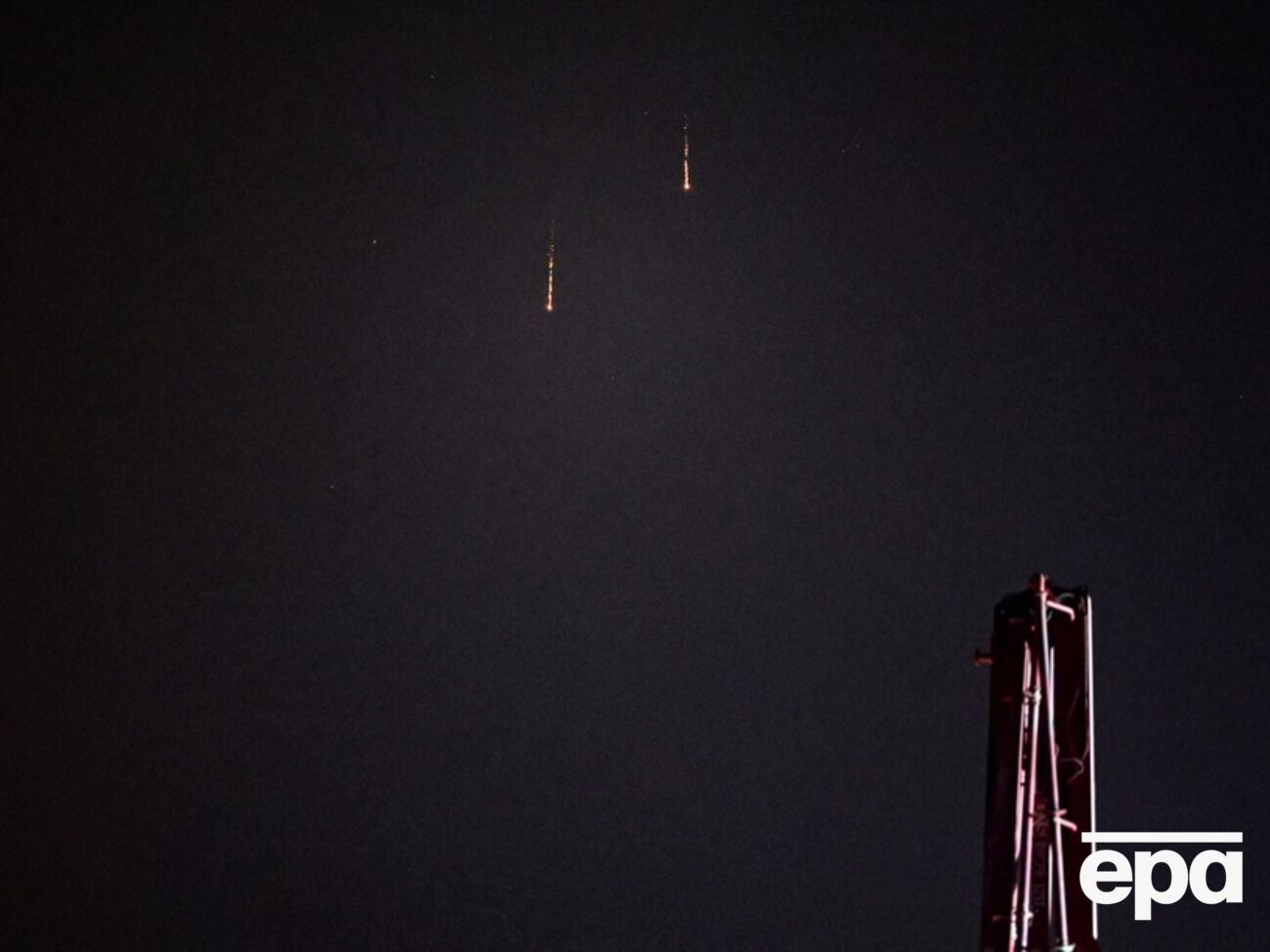 Протиповітряна оборона ОАЕ виявила понад 130 ракет і більше ніж 200 безпілотників