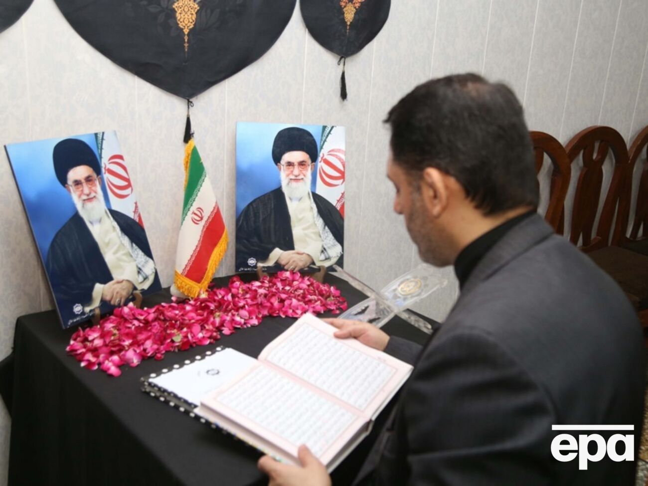 Через смерть Хаменеї в Ірані оголосили жалобу