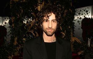 Dantes раніше був одружений із Дорофєєвою