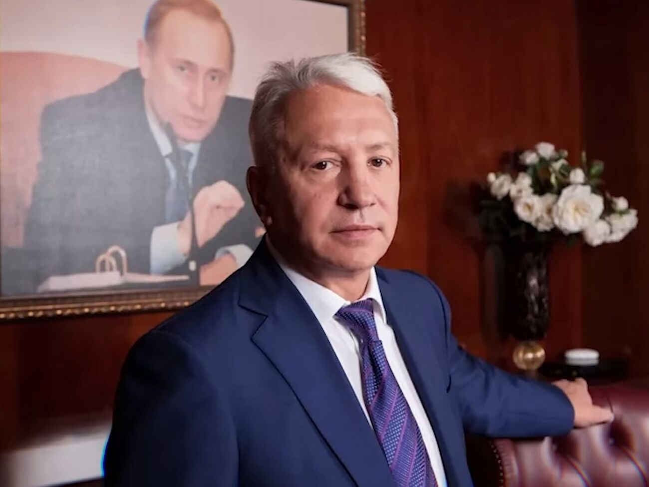 За даними розслідування, частину нерухомості раніше зареєстрували на російські оборонні компанії, пов'язані з Колесовим, а згодом переписали на членів його сім'ї