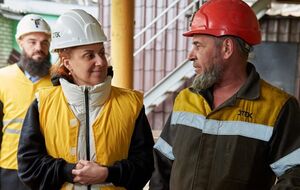 Министр посетила шахту, на которой обустроено инклюзивное пространство