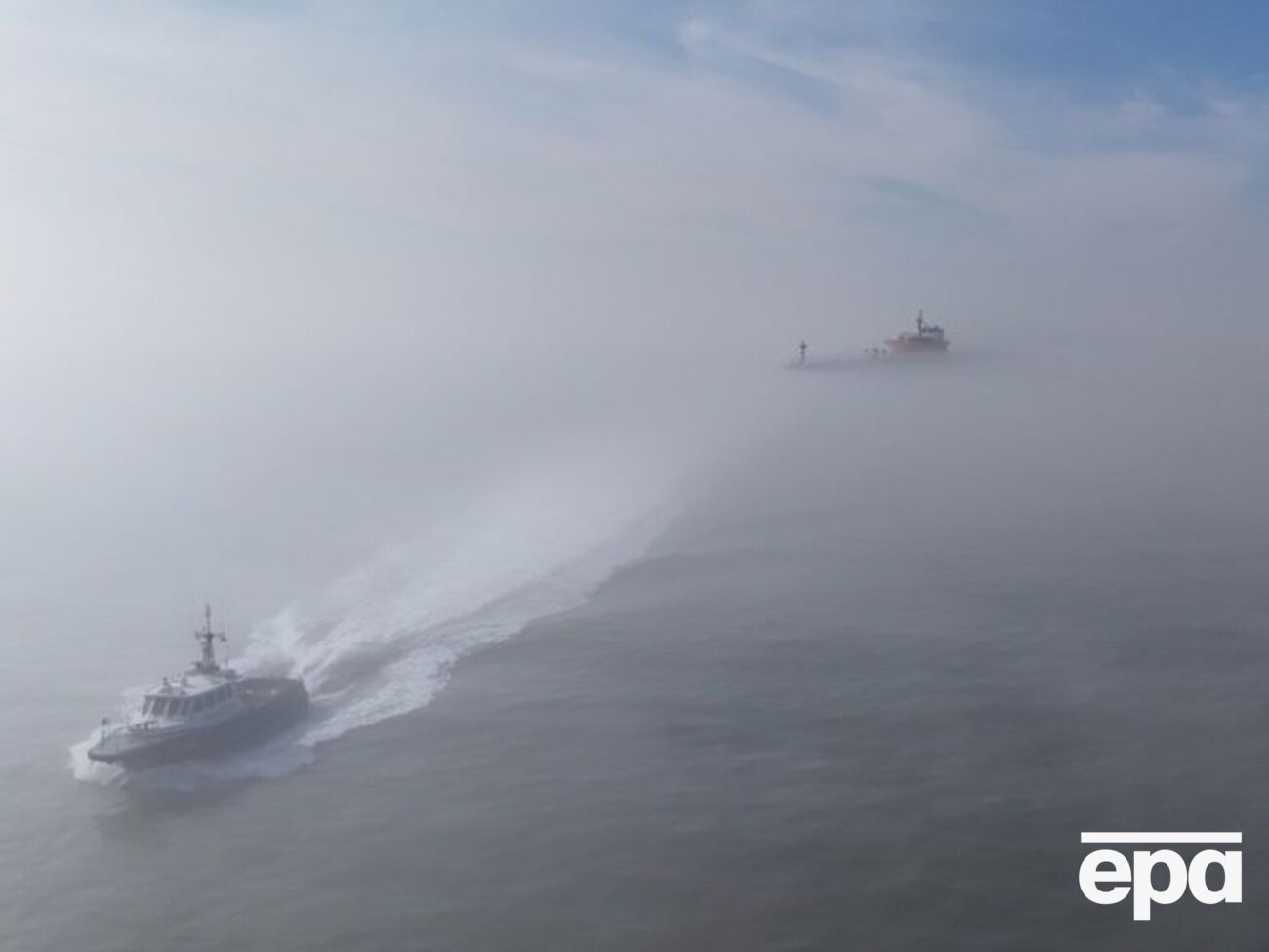 Іран розміщує міни в морі, пише журналістка