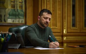 Зеленський повідомив, що українська делегація їде на Близький Схід