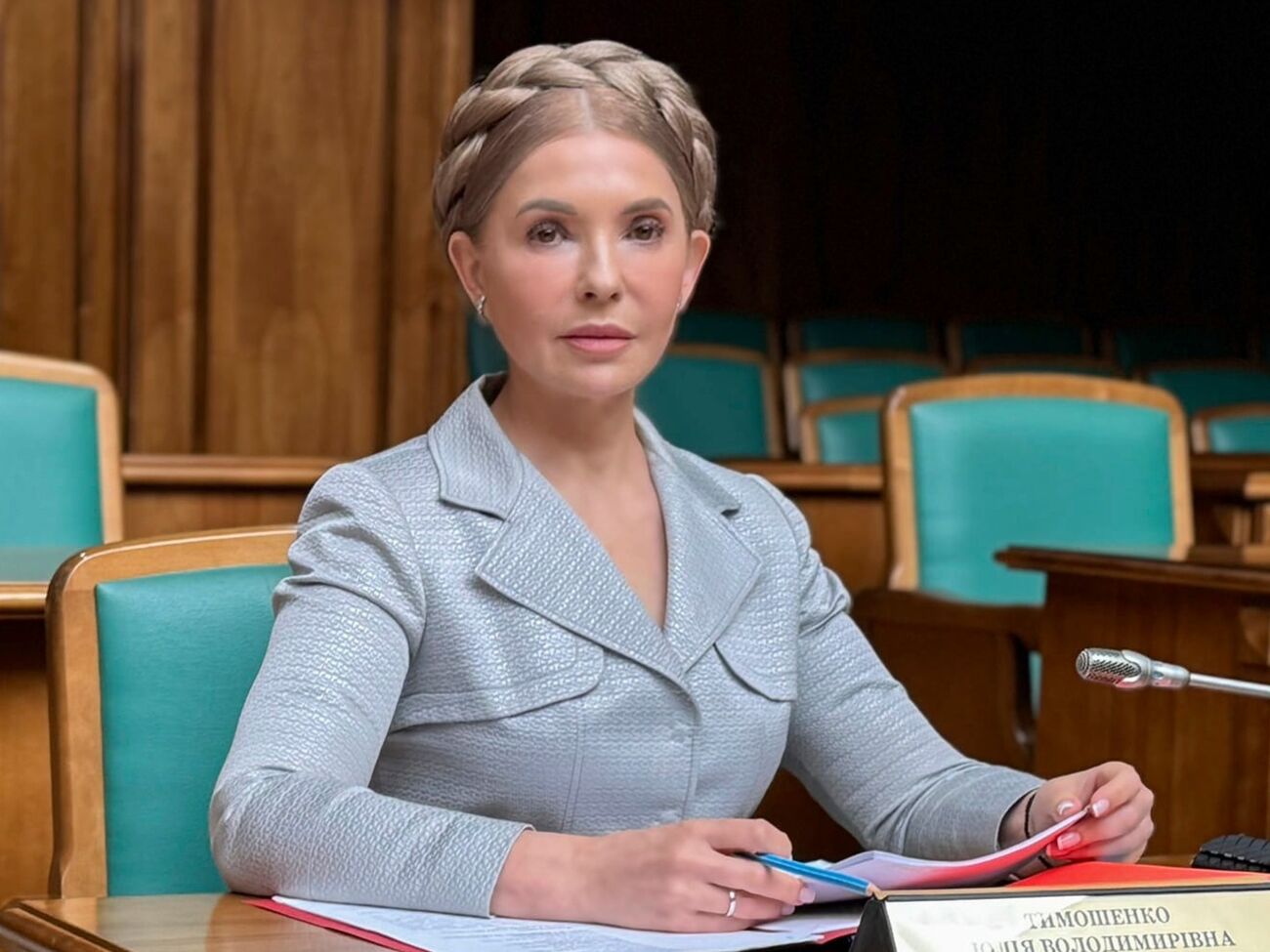 За словами Вірастюка, Тимошенко мала в Раді неймовірний вигляд