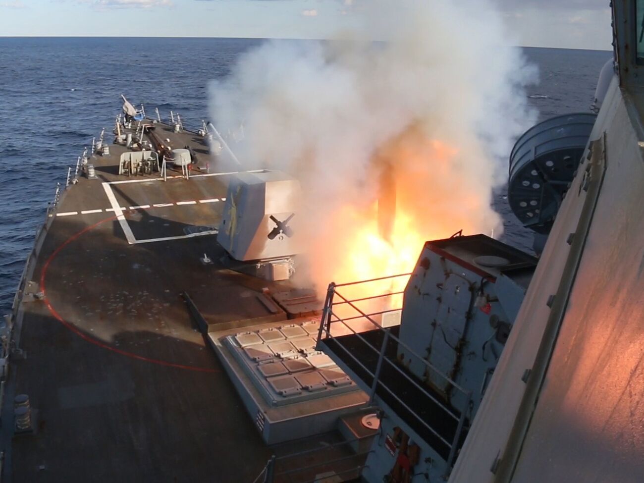 Центрком опубликовал видео ударов с воздуха по катерам