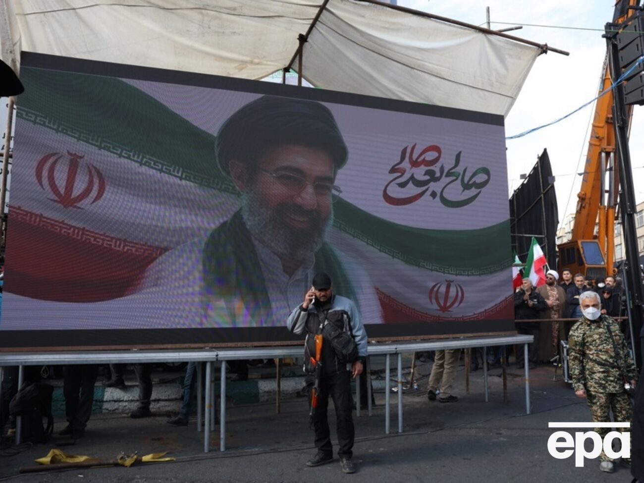 КСИР настаивал на избрании Хаменеи верховным лидером Ирана