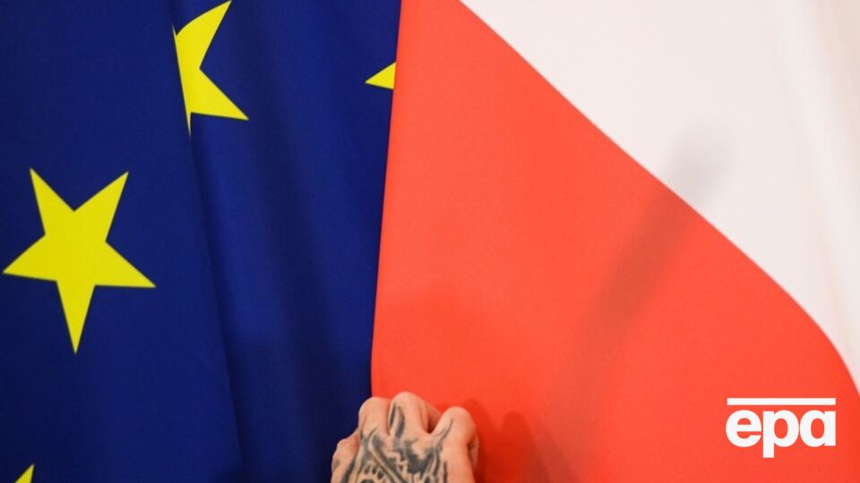 Єврокомісія боїться втрати фінансування й хаосу в реалізації програми SAFE у Польщі