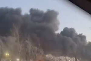 У мережі публікують кадри з масштабною пожежею