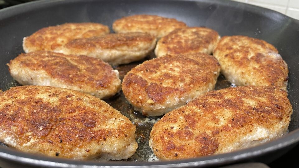 Котлеты получаются очень сочными