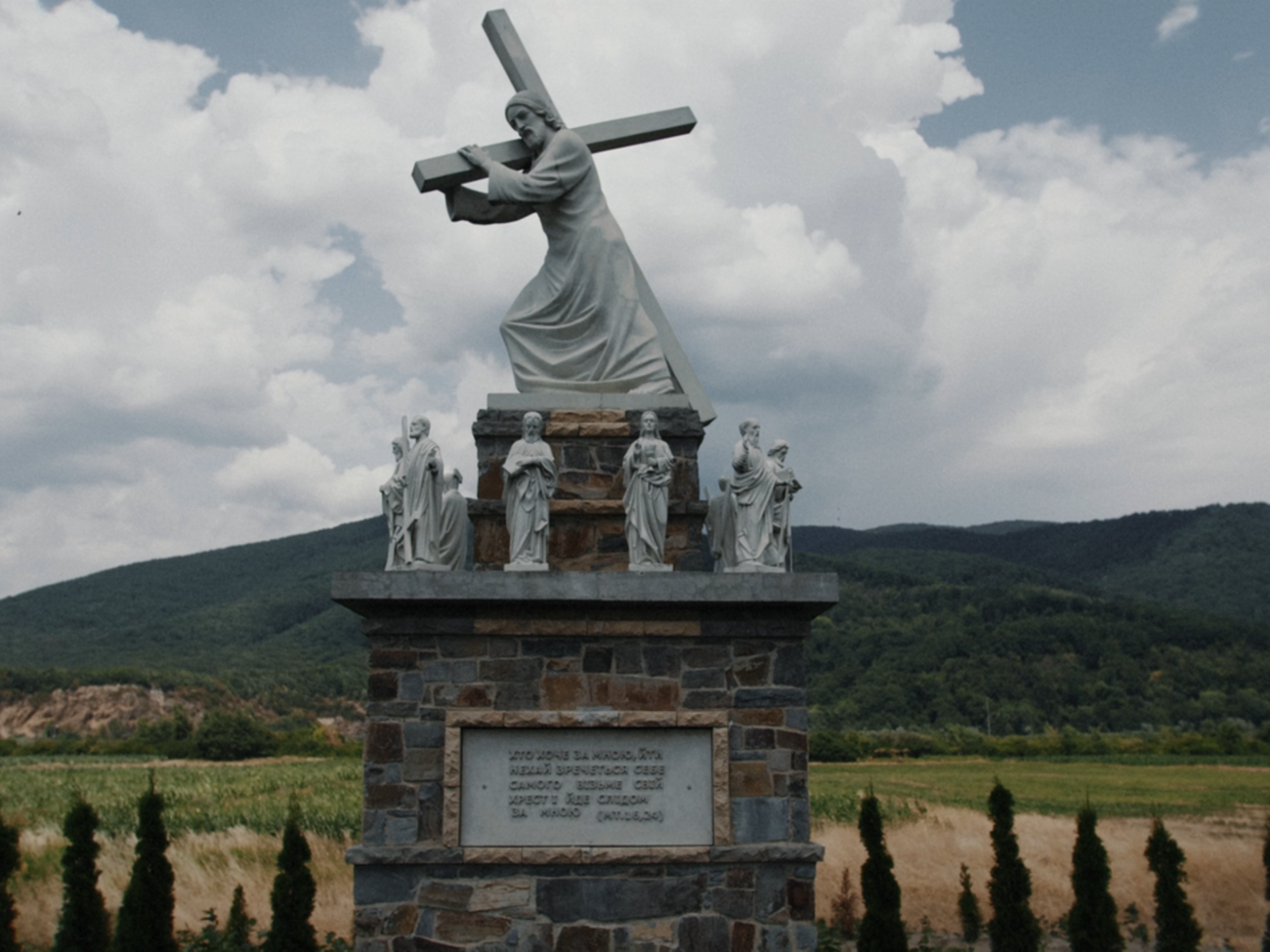 Тузов снимал фильм летом 2022 года