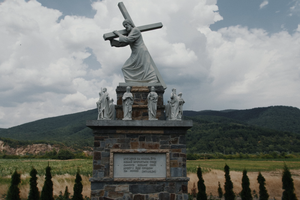 Тузов снимал фильм летом 2022 года