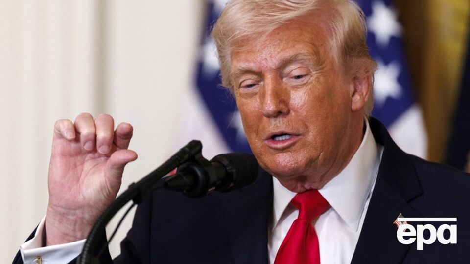 Публічно Трамп применшує як небезпеку проходження Ормузької протоки, так і ймовірні економічні ризики війни