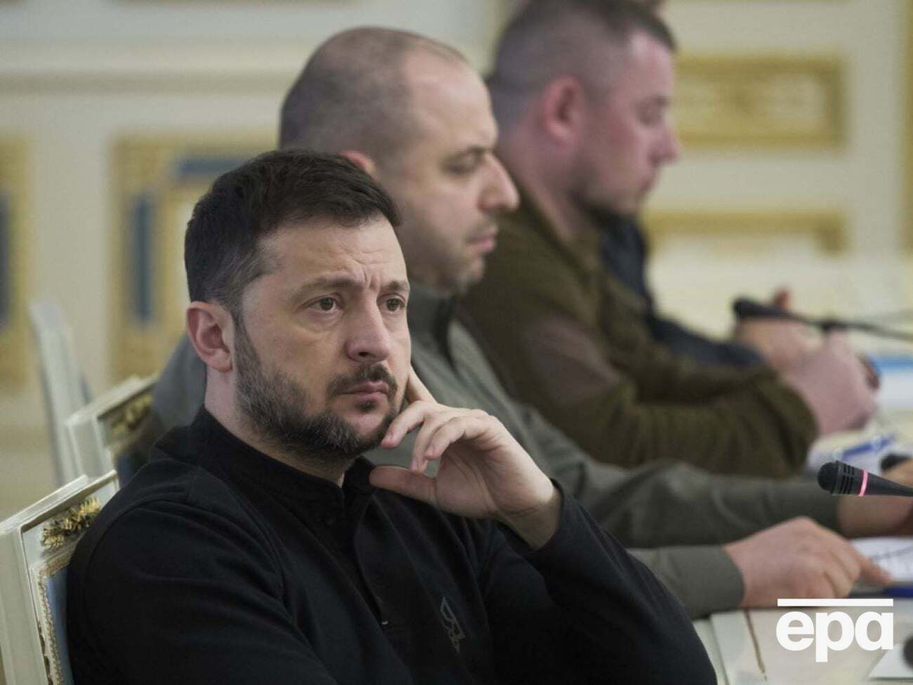 За словами Зеленського, українська делегація готова вирушити в будь-яку країну на переговори, усе залежить від США