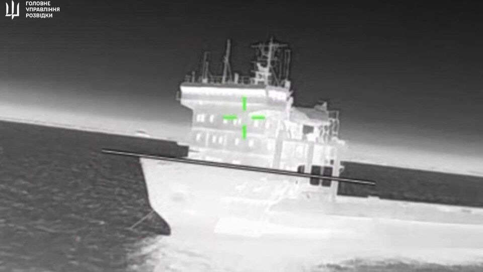 Бойцы ГУР ударили по двум российским судам