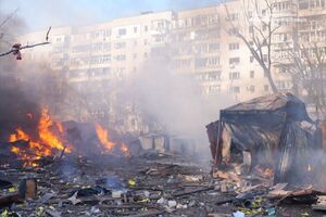 Одна жінка може перебувати під завалами