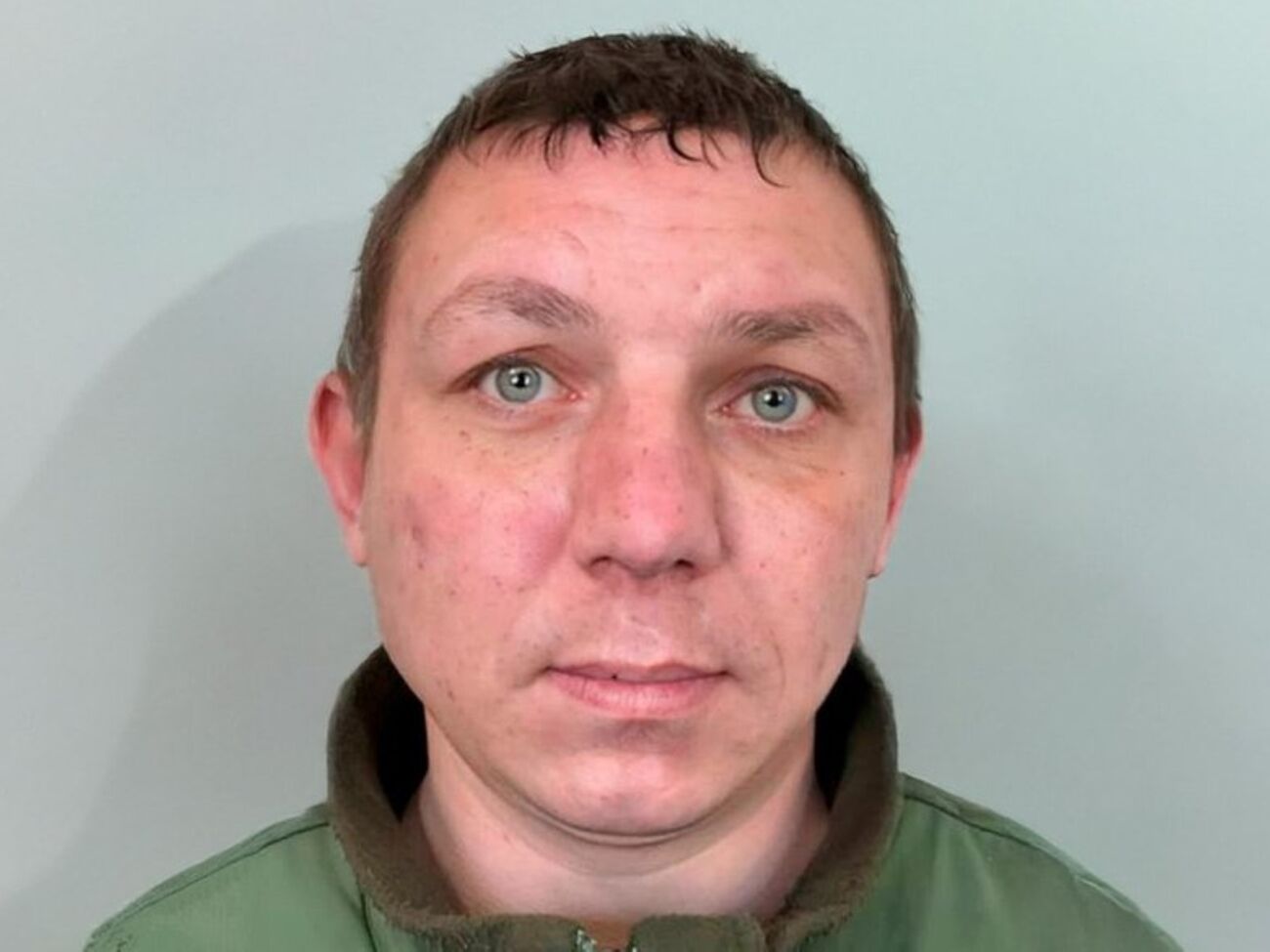 Ексгумація похованого тіла і зразки ДНК родичів підтвердили, що насправді поховали не Вовка